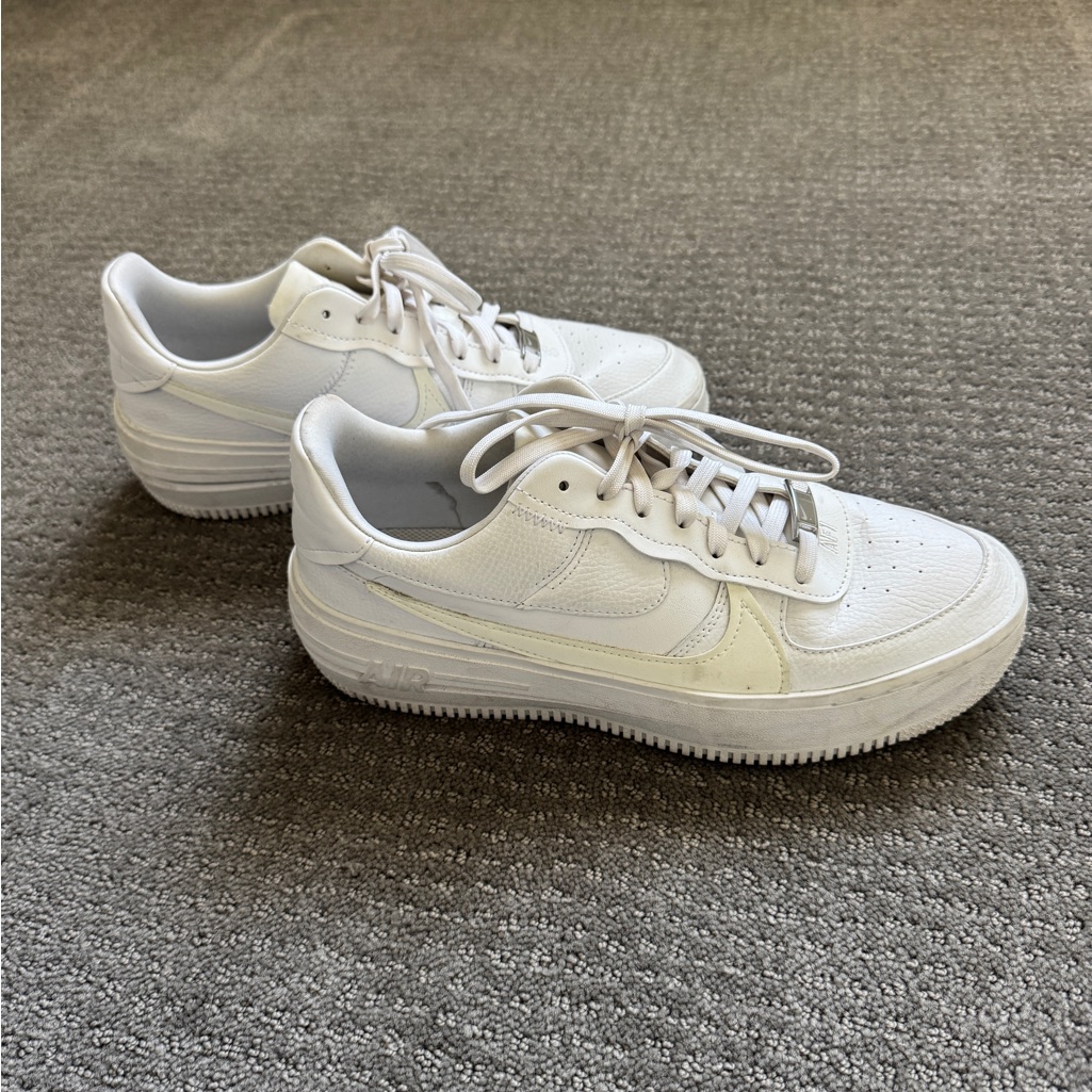 Nike Classic White Athletic Shoes